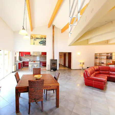 Villa Orange Dom wakacyjny